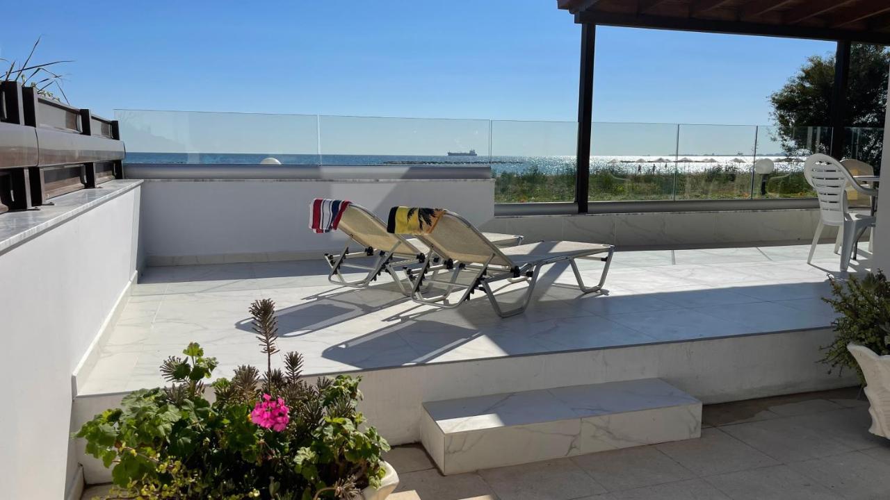 Beachfront Villa - Dasaki Larnaca Exterior foto